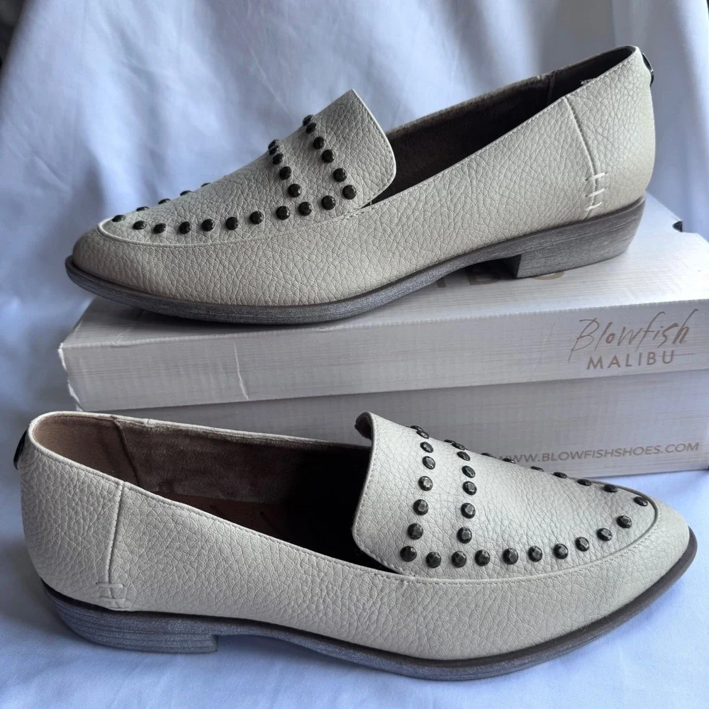 New Blowfish Malibu Harper Off White Loafers Studded Slip On Vegan Shoes‎ US 10M